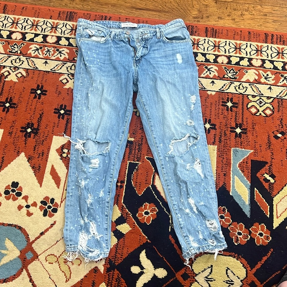 Flying Monkey Slim Straigh Distressed Denim